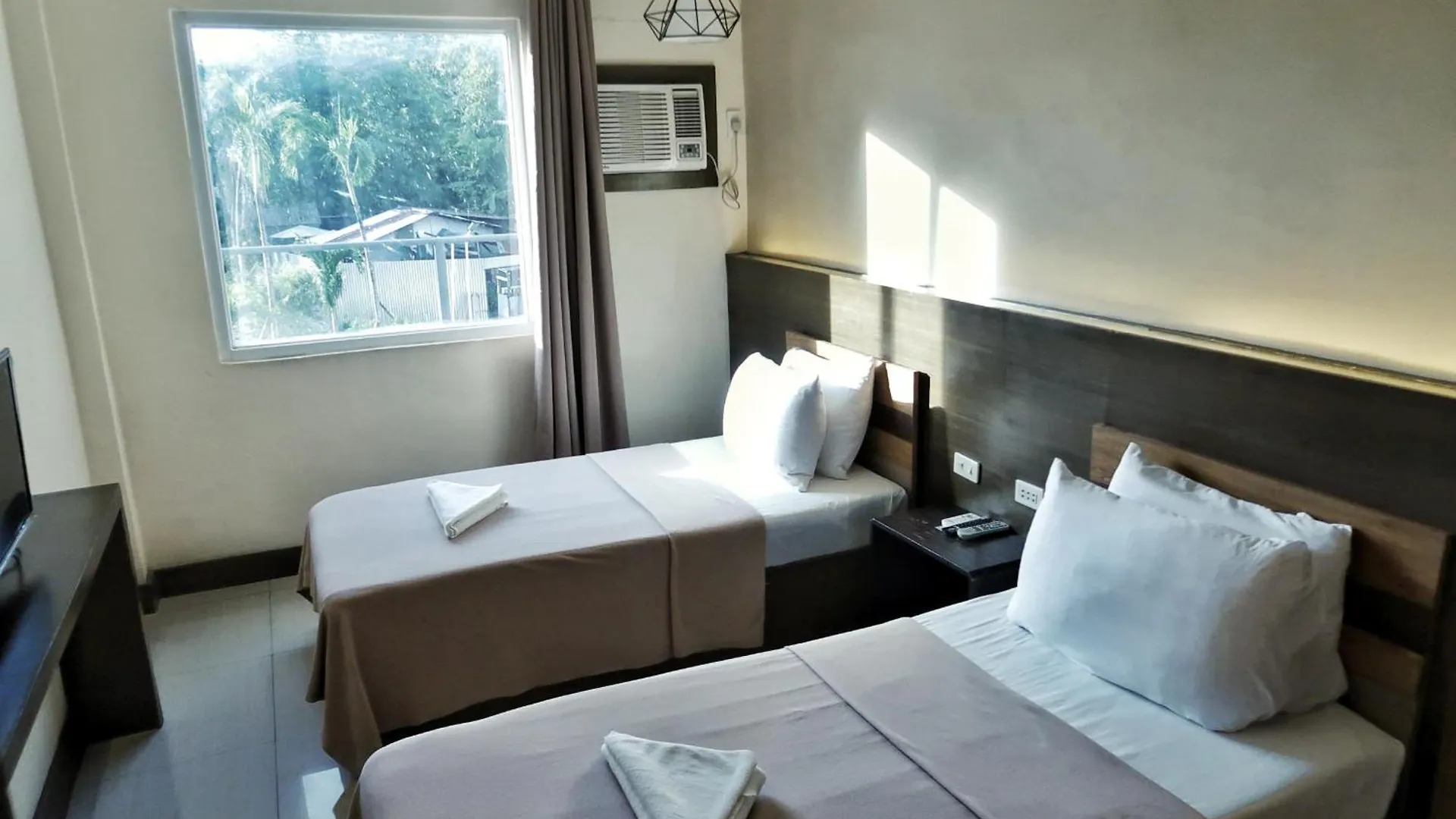 Leux Hotel Alona Panglao Philippines